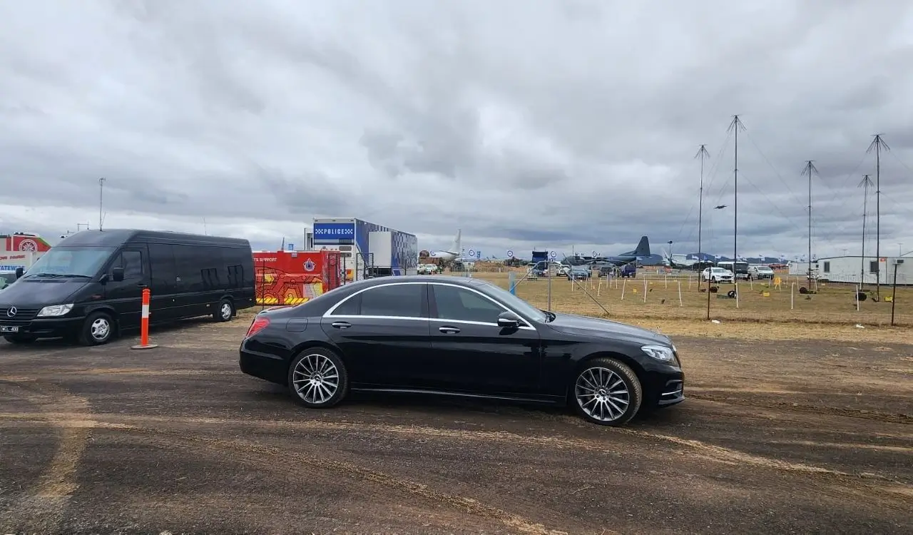 Top Reasons to Choose a Chauffeur Airport Transfer in Melbourne