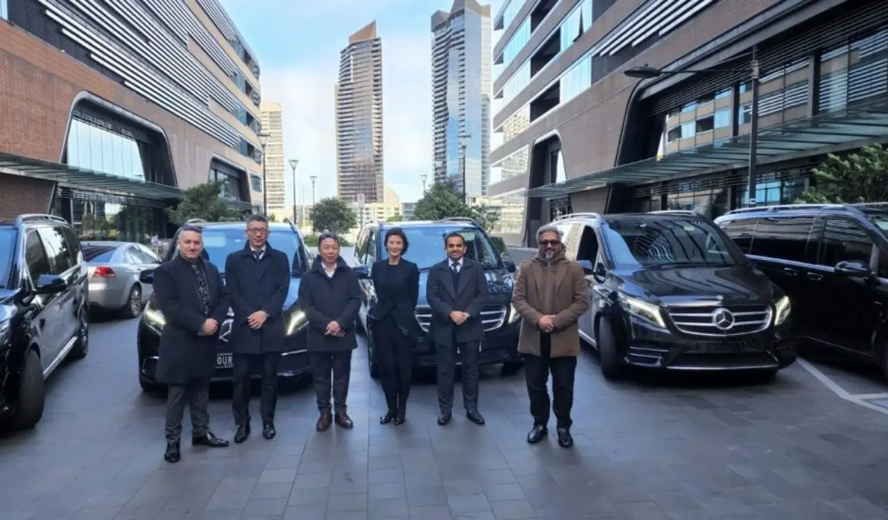 Why Choose a Corporate Chauffeur Service in Melbourne for Your Next Business Trip?